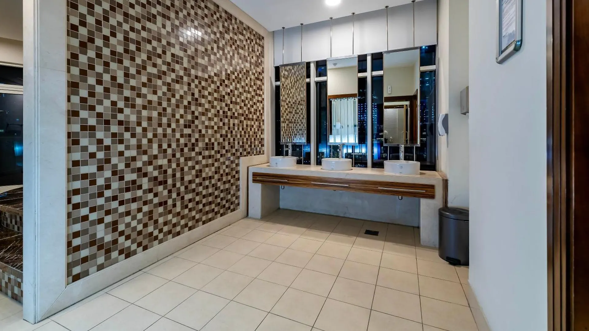 Usmans Brand New Duplex Apartment 5 Bedrooms Dubai Marina Trident Bayside 4 Rooms With 4 En-Suite Washrooms