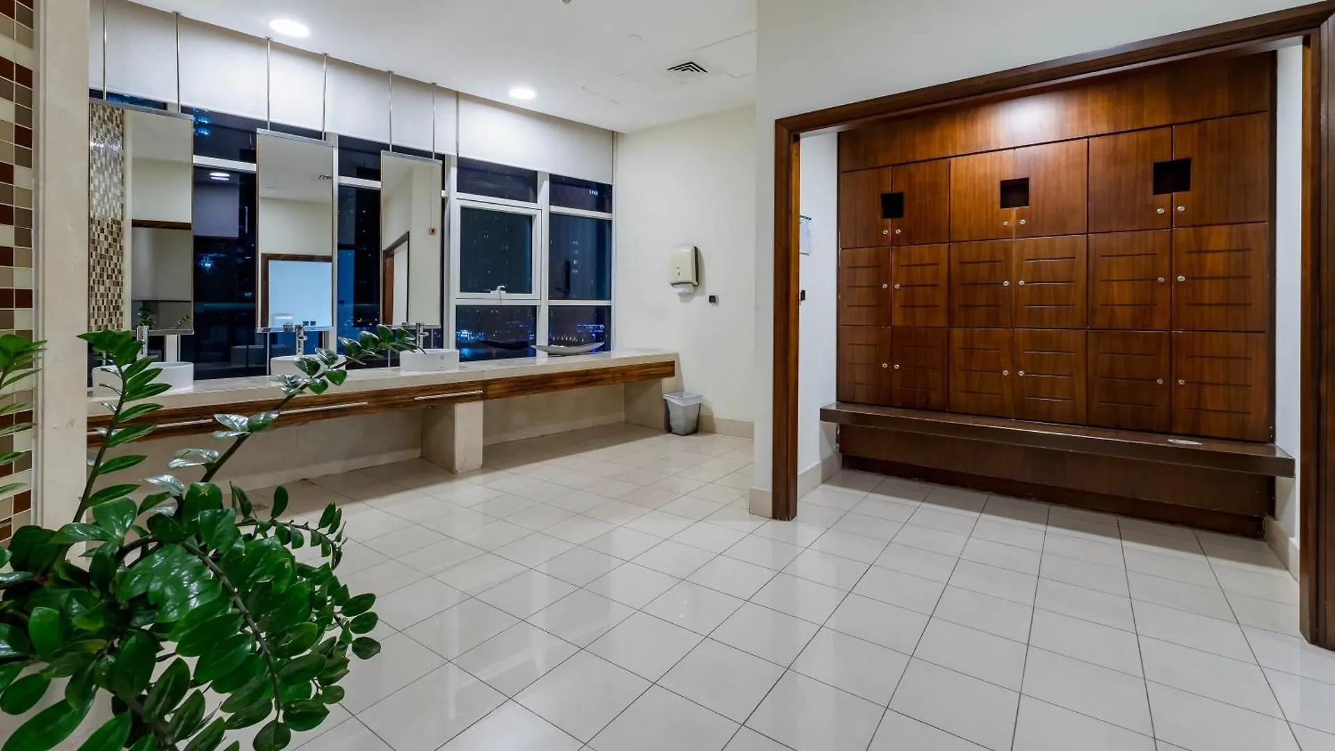Usmans Brand New Duplex Apartment 5 Bedrooms Dubai Marina Trident Bayside 4 Rooms With 4 En-Suite Washrooms 0*,