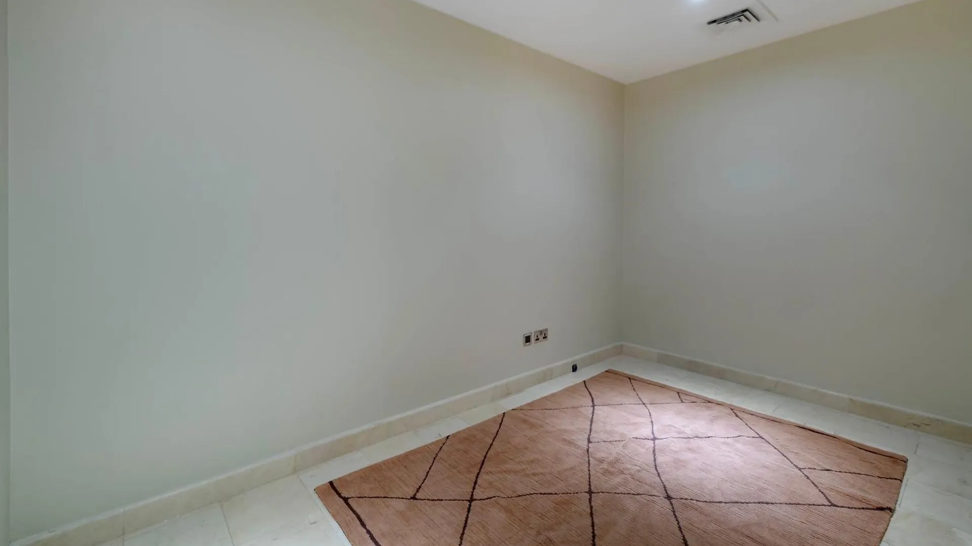 Usmans Brand New Duplex Apartment 5 Bedrooms Dubai Marina Trident Bayside 4 Rooms With 4 En-Suite Washrooms