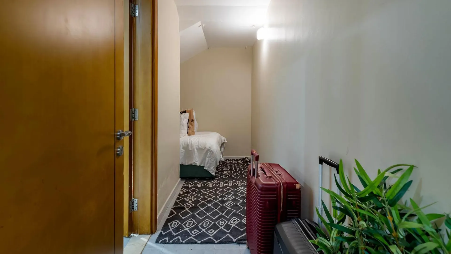 Usmans Brand New Duplex Apartment 5 Bedrooms Dubai Marina Trident Bayside 4 Rooms With 4 En-Suite Washrooms