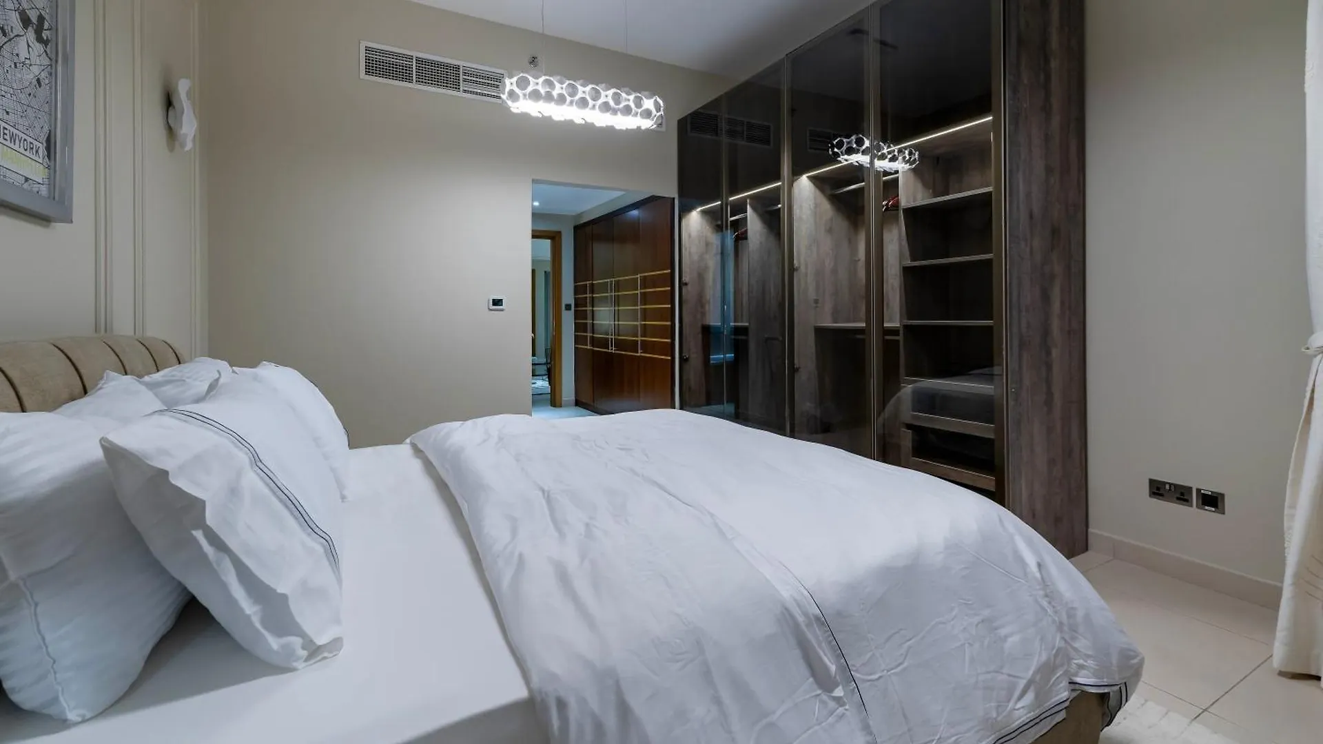 Usmans Brand New Duplex Apartment 5 Bedrooms Dubai Marina Trident Bayside 4 Rooms With 4 En-Suite Washrooms 0*,  United Arab Emirates